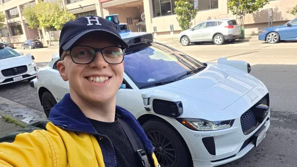 "Waymo" Sürücüsüz Taksiləri Londonda Test Edilir: Nələri Bilməlisiniz?