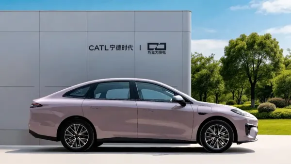 "GAC Aion RT Super" təqdim edildi: 99 saniyəyə batareyası dəyişdirilən yeni elektromobil