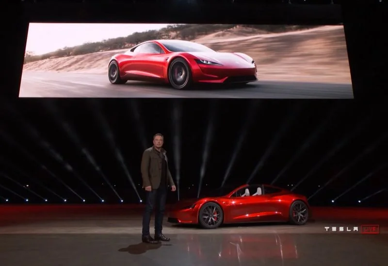 İlon Mask "Terafab" meqazavodunda çip istehsalı üçün avadanlıqları "işıq sürəti ilə" almaq istəyir