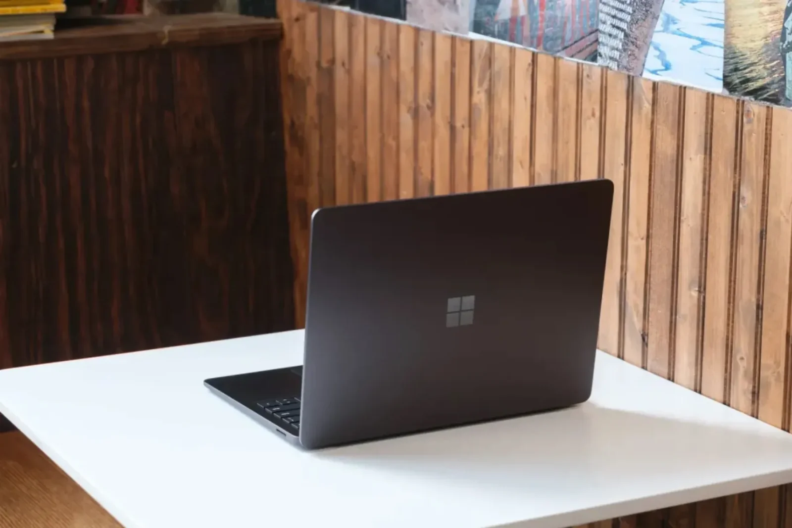 "Microsoft" şirkəti OLED ekranlı yeni "Surface Pro" və "Surface Laptop" hazırlayır