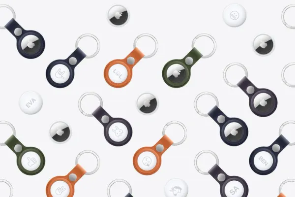 Jurnalistlər poçtla göndərilən "Bluetooth" trekeri ilə Niderland hərbi gəmisini izləyiblər