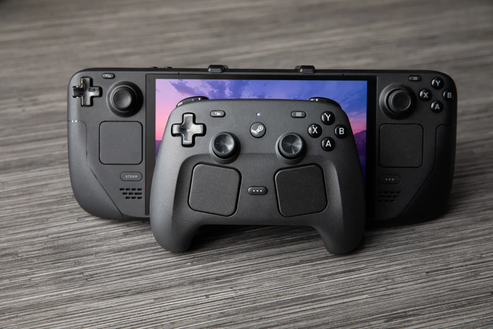 "Valve" şirkətinin yeni "Steam Controller" pultu: Mükəmməl deyil, lakin almağa dəyər