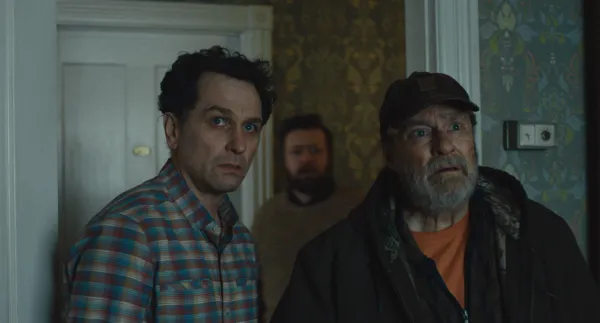 "Apple TV" platformasında həm qorxulu, həm də gülməli yeni serial: "Widow's Bay"