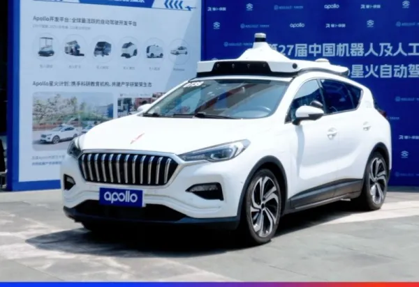 Çin "Baidu"nun yaratdığı xaosdan sonra robotaksi lisenziyalarının verilməsini dayandırdı