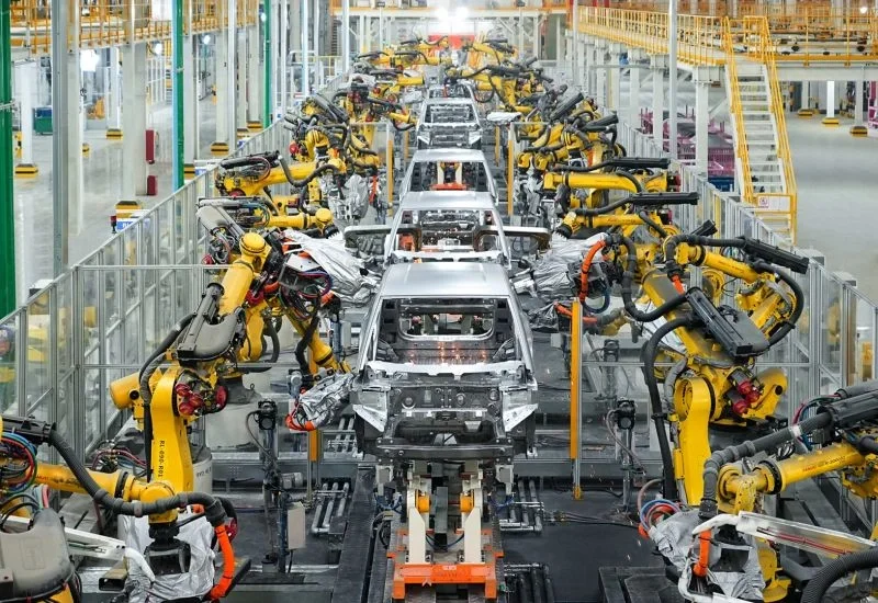 Çinin "BYD" şirkəti "Volkswagen"in Drezdendəki məşhur zavodunun bir hissəsini almaq istəyir