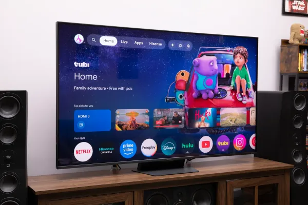 "Hisense" şirkəti yeni "UR9" RGB LED televizorlarının qiymətini satış günü kəskin aşağı saldı
