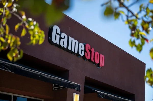 "GameStop" "Amazon"a rəqib olmaq üçün "eBay"i 56 milyard ABŞ dollarına almaq istəyir
