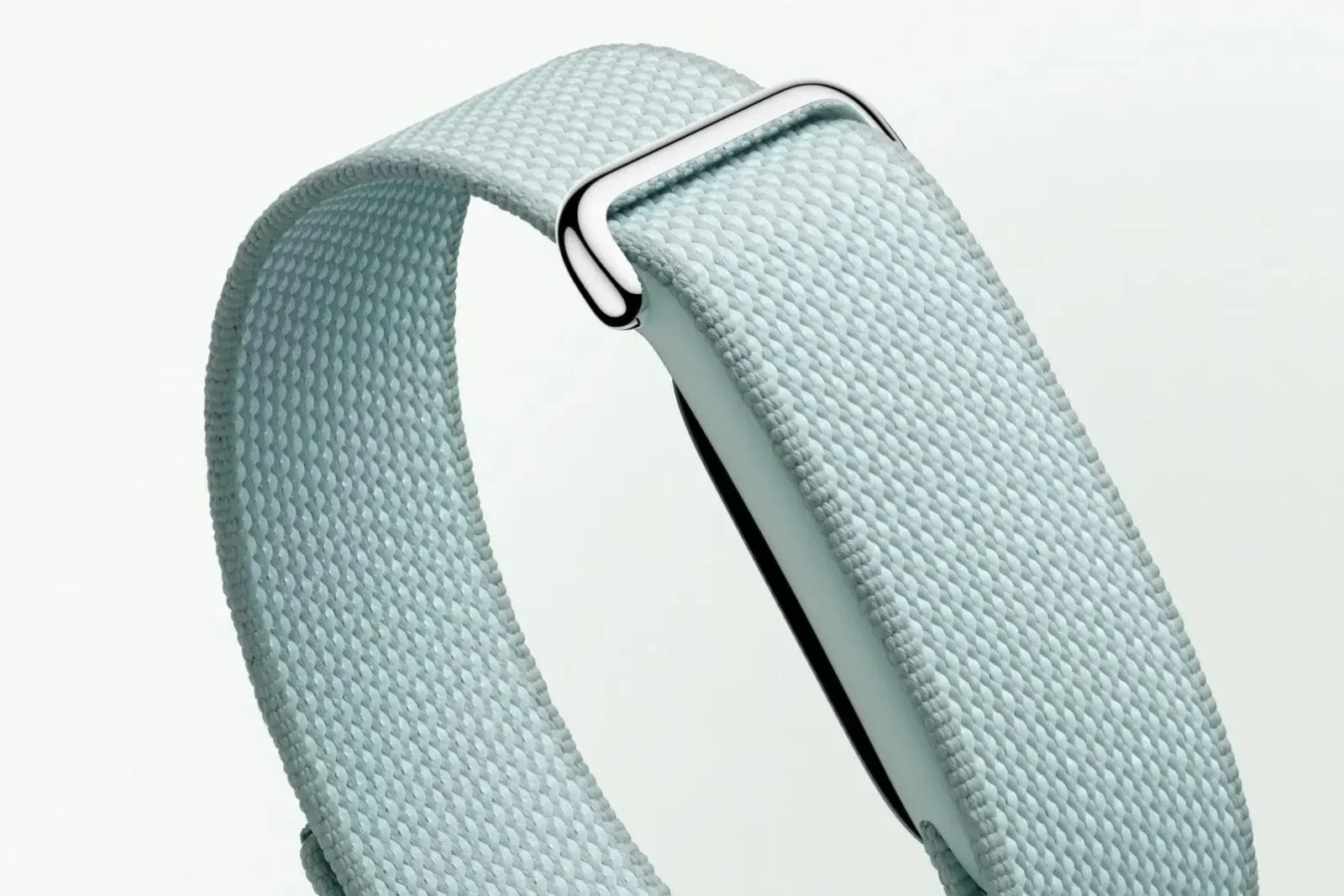 "Google Fitbit Air" fitnes trekerinin ön sifarişlərinə ikinci kəmər pulsuz verilir