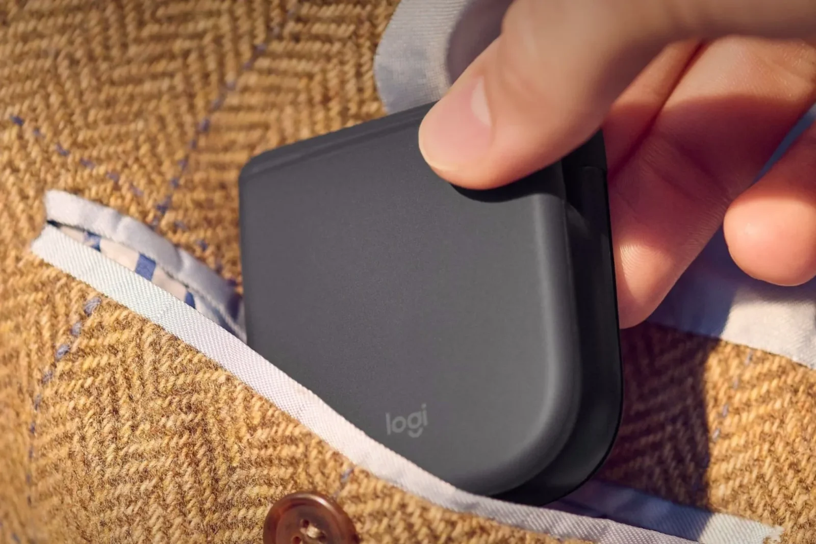 "Logitech" noutbuk trekpədini əvəz edəcək yeni qatlana bilən siçan hazırlayır