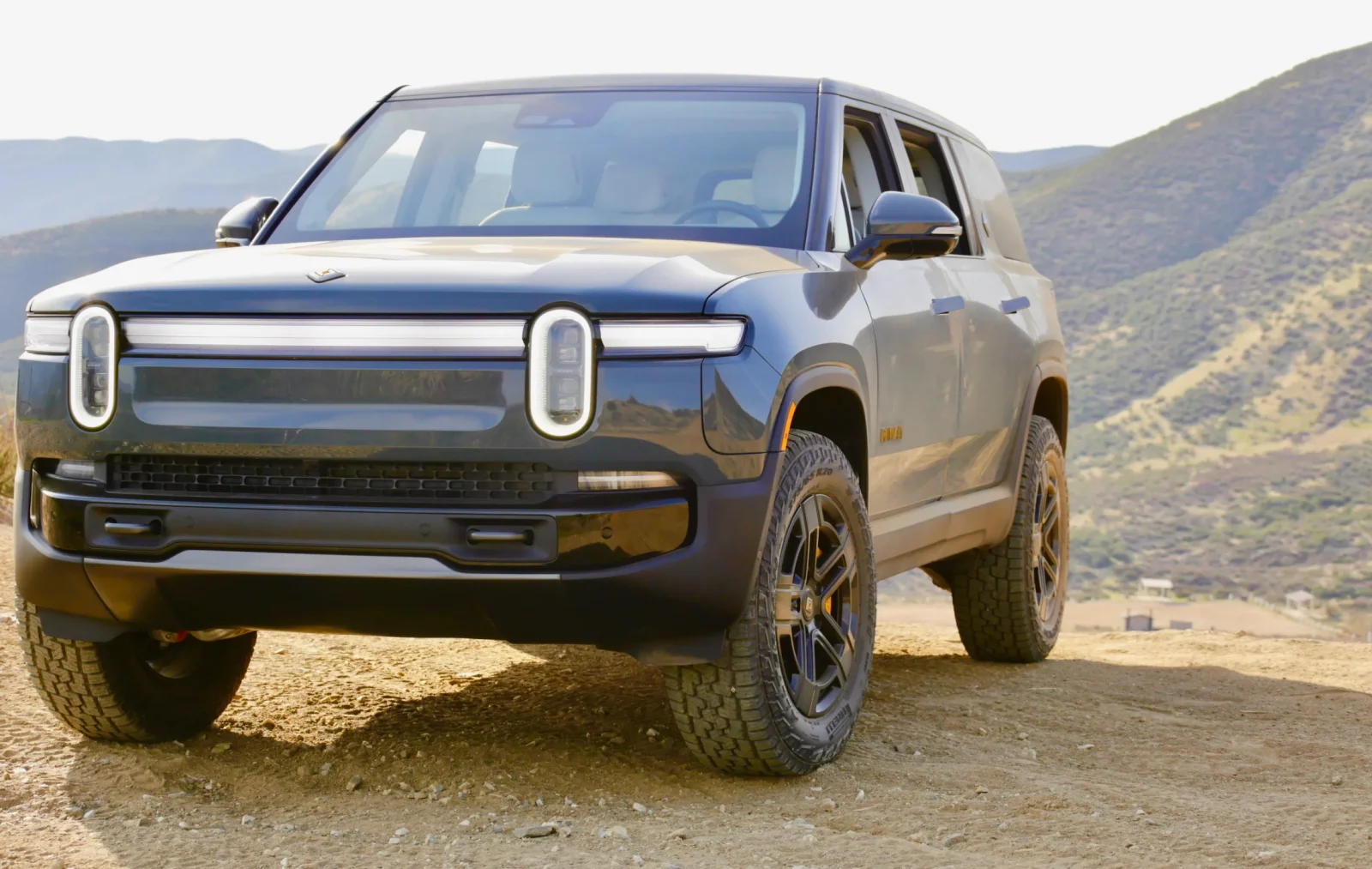 "Rivian" avtomobilləri üçün yeni süni intellekt əsaslı səsli köməkçisini təqdim etdi