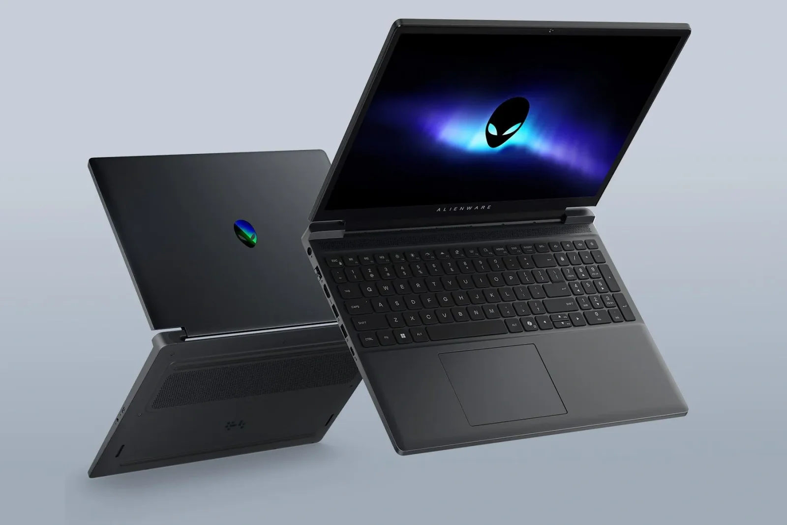 "Dell" şirkətinin yeni "Alienware 15" noutbuku zəif xüsusiyyətləri və yüksək qiyməti ilə məyus edir