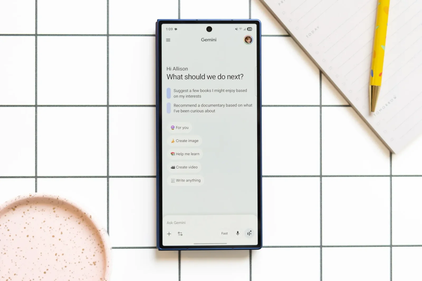 "Google Gemini" hər yerdədir: Tətbiqlərdəki aqressiv süni intellekt artımı istifadəçiləri bezdirir