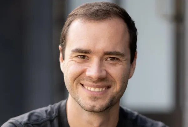 "Anthropic" şirkəti "OpenAI" həmtəsisçisi Andrey Karpatini "Claude" modelini öyrətmək üçün cəlb etdi