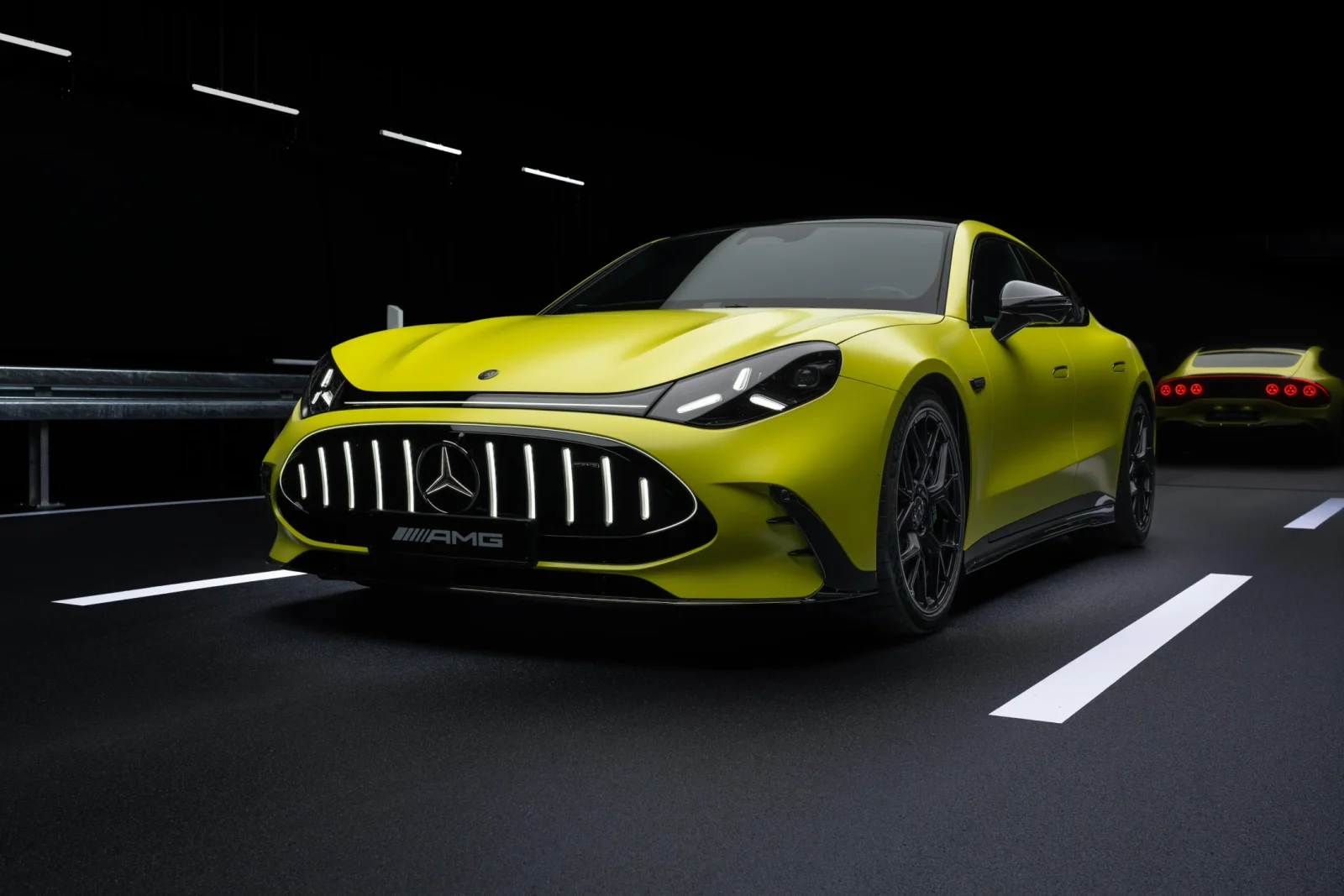 Yeni Elektrikli "Mercedes AMG GT" Təqdim Edildi: 1153 At Gücü və İnqilabi Soyutma Sistemi