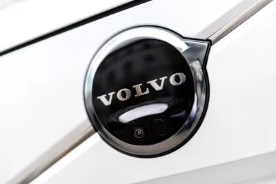 "Volvo" Keçmiş Uğursuzluqları Geridə Qoyaraq Yeni "EX60" Elektromobilini Təqdim Etdi