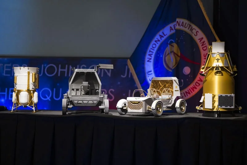 NASA Ayda baza yaratmaq üçün üç missiyaya start verir