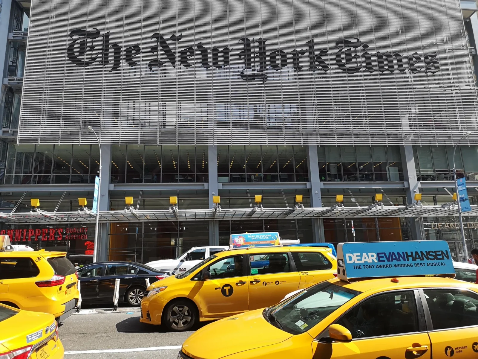 The New York Times-da süni intellekt gərginliyi: Həmkarlar ittifaqı və rəhbərlik qarşı-qarşıya
