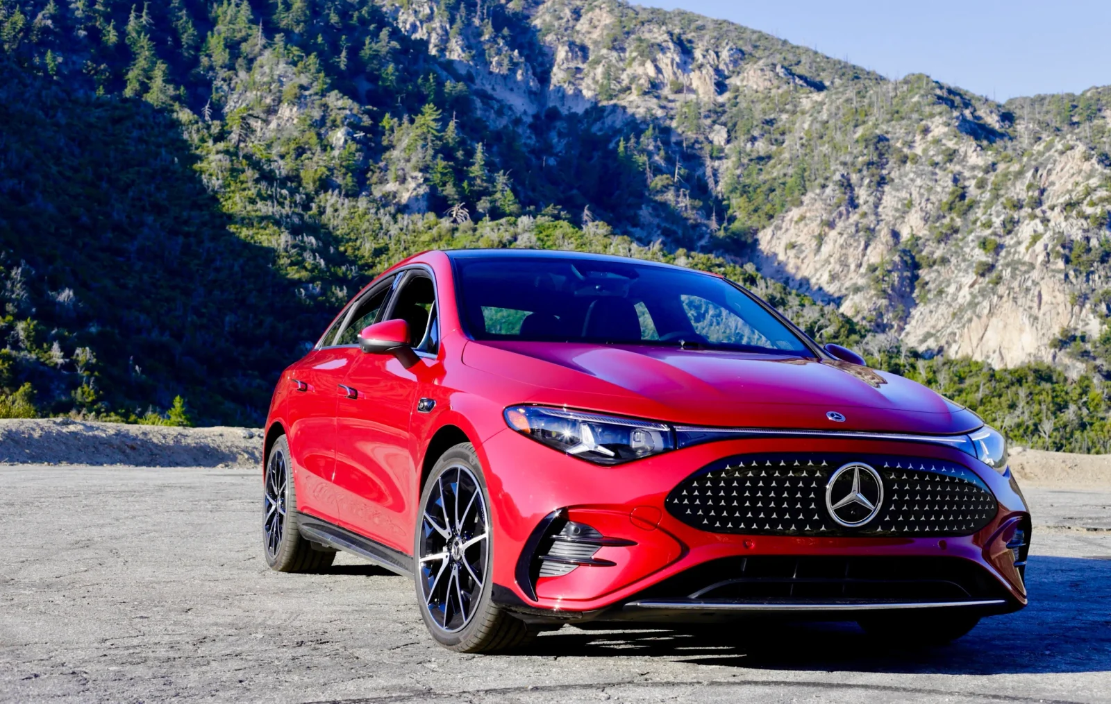 Mercedes-Benz yeni CLA elektrik sedanını təqdim etdi: Texniki göstəricilər və qiymət