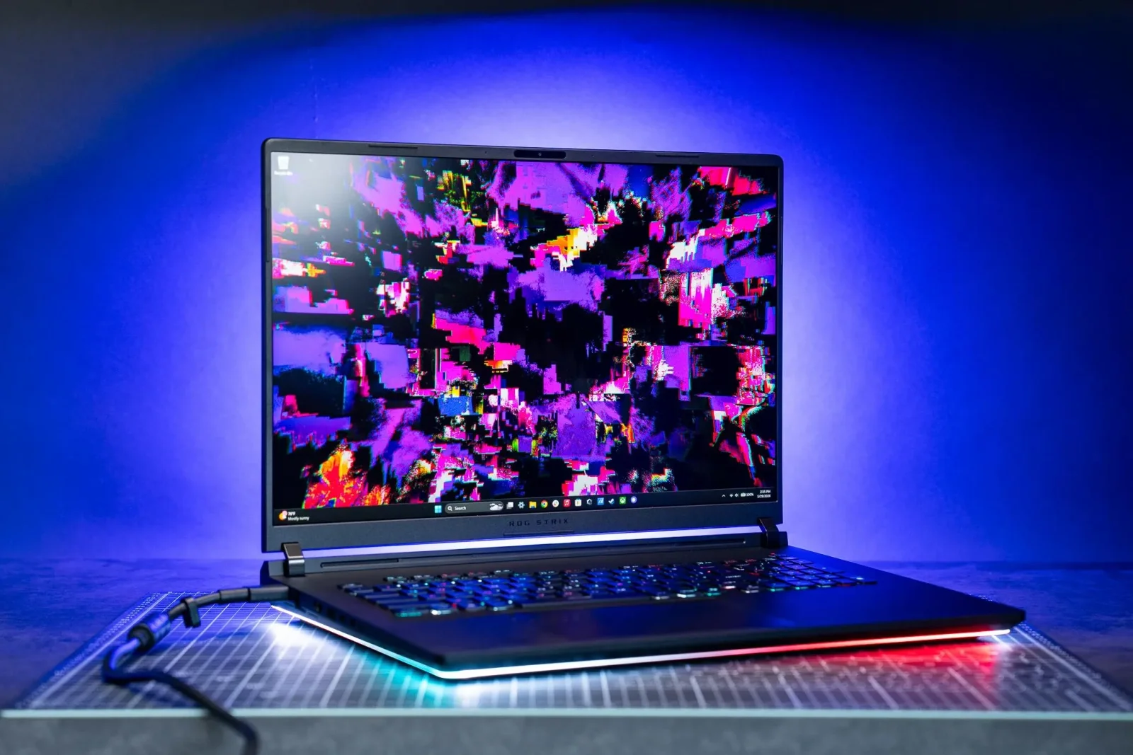 Asus ROG Strix Scar 18: Oyun dünyasında yeni standart və yüksək qiymət
