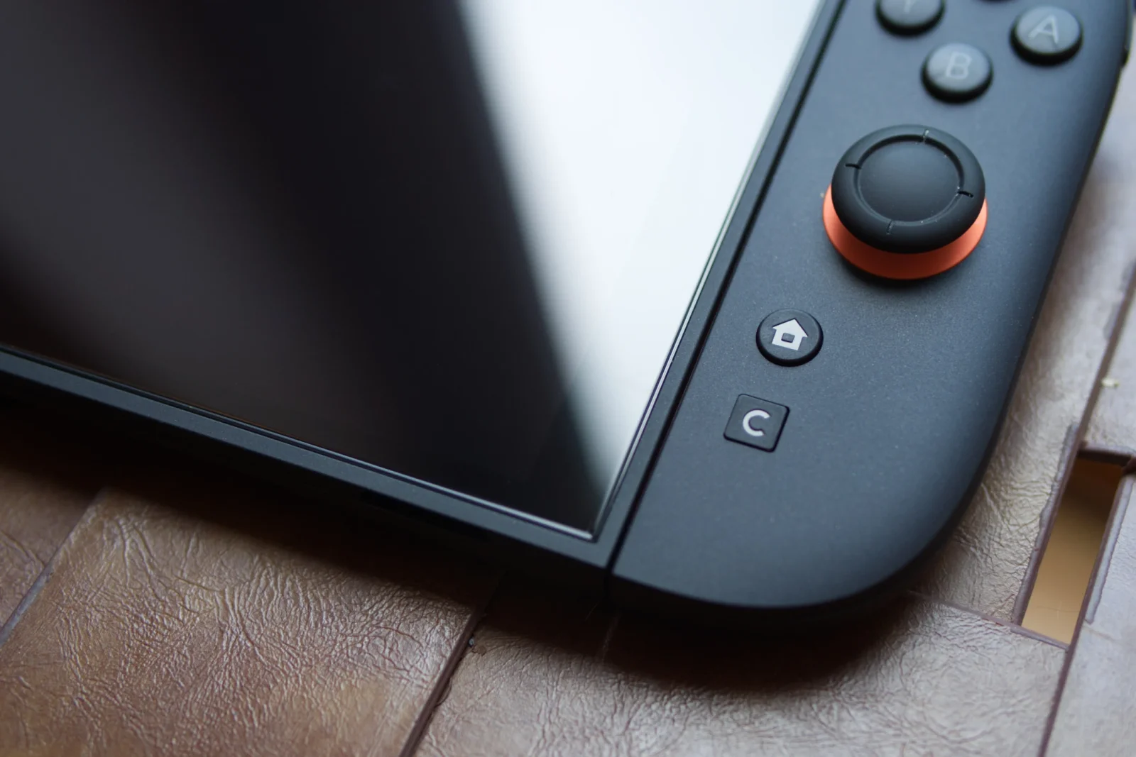 Switch 2 üçün ən yaxşı ekran qoruyucuları: Hansını seçməli?