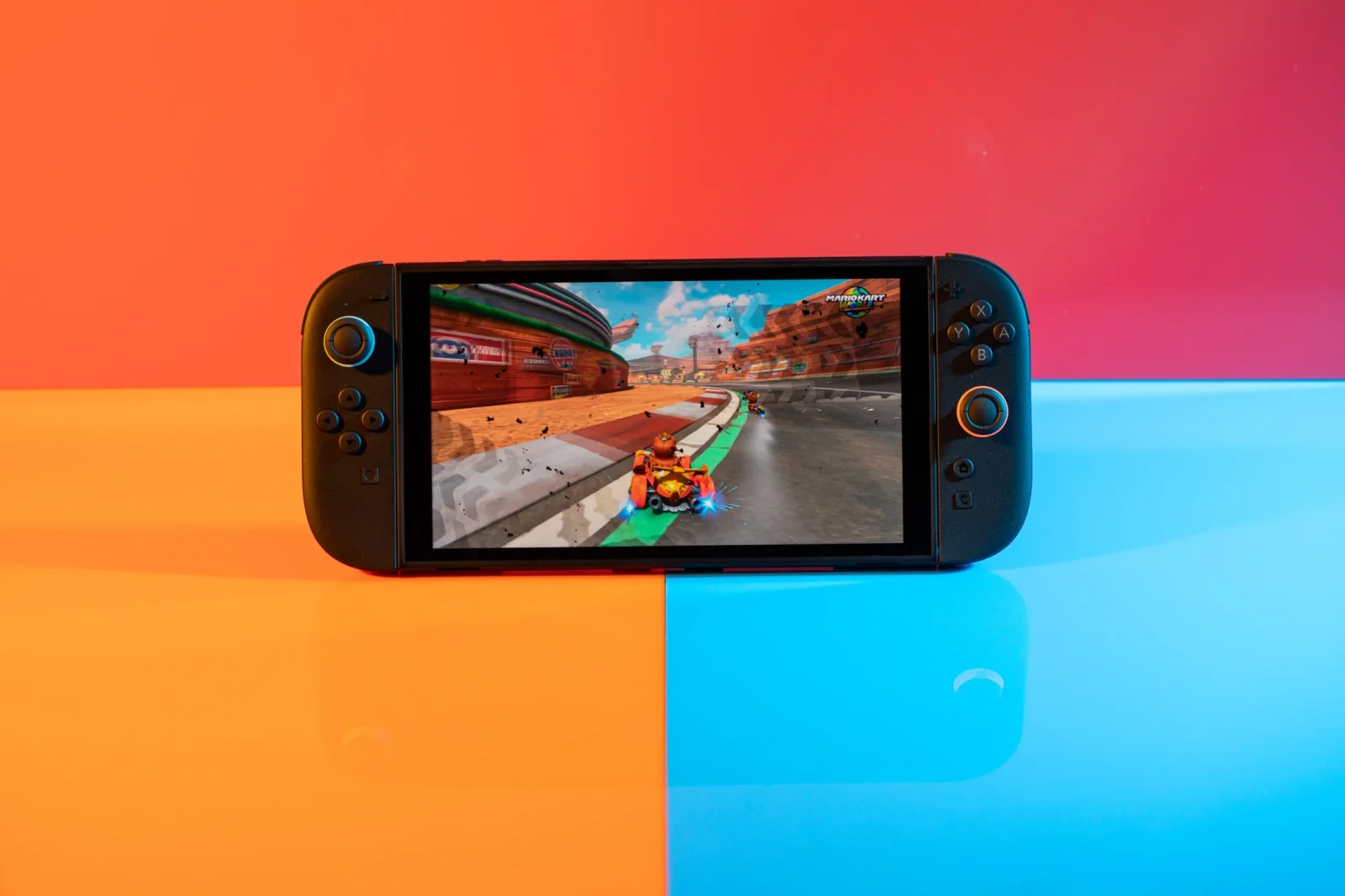 Nintendo "Switch 2" konsolunun Avropa bazarı üçün batareyası dəyişdirilə bilən versiyasını hazırl...