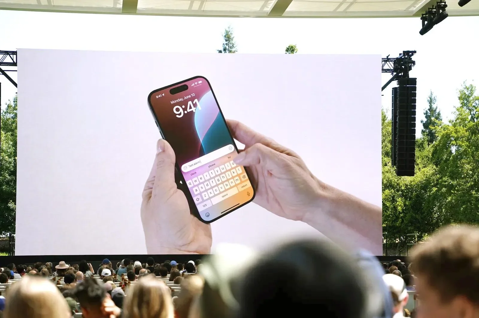 Apple 'Siri'-ni yenidən təqdim etməyə hazırlaşır: Nələr dəyişəcək?