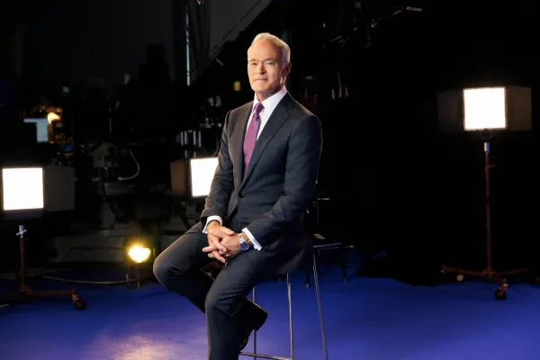 The Pelley Minutes: Scott Pelley-nin jurnalistika fəaliyyətinə rəqəmsal ehtiram