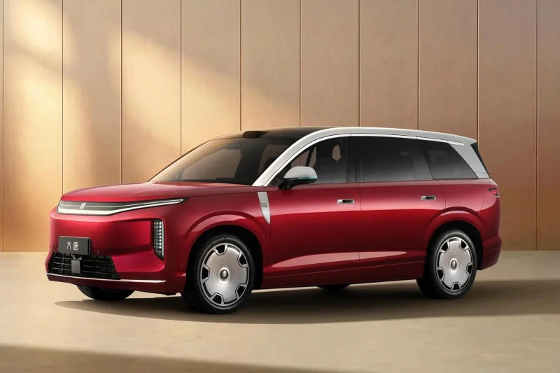 BYD şirkətinin yeni flaqman krossoveri "Great Tang" üçün 150 min sifariş daxil olub