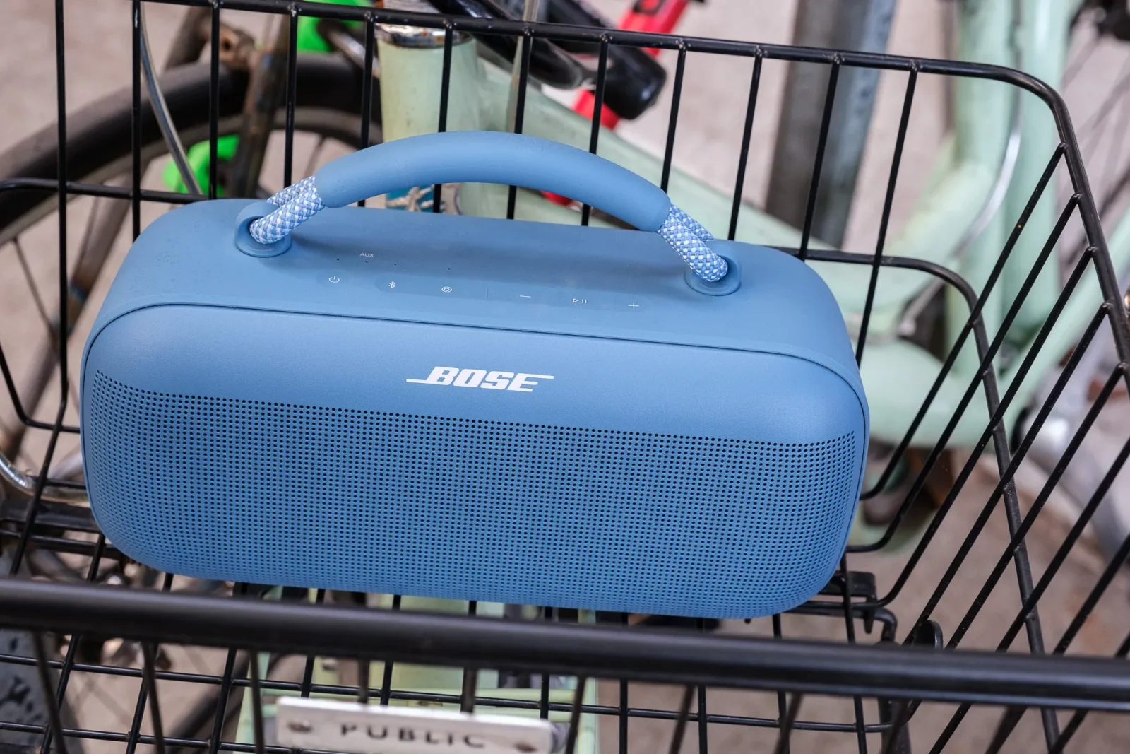 Bose Soundlink Max dinamiki və digər texnoloji məhsullarda böyük endirimlər