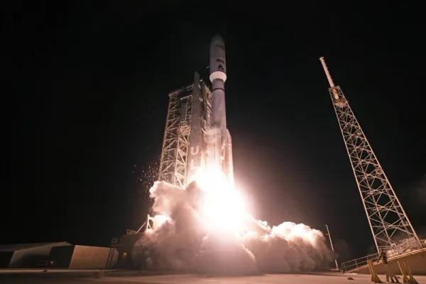 Atlas V raketi Rusiya mühərrikləri ilə sonuncu dəfə “Amazon Leo” peyklərini orbitə çıxarıb