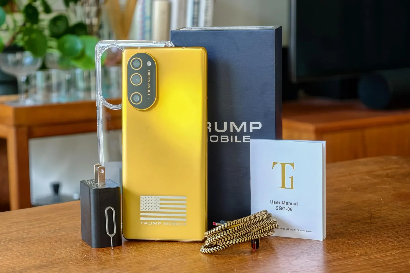 “Trump Mobile” şirkətinin “T1 Phone 8002” modeli: İlk baxış və texniki detallar