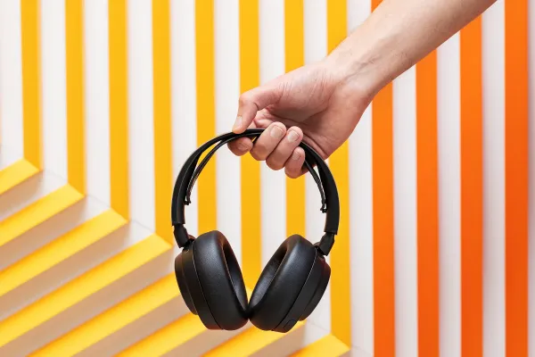 SteelSeries Arctis Nova Pro Wireless oyun qulaqlığı 100 dollardan çox ucuzlaşıb