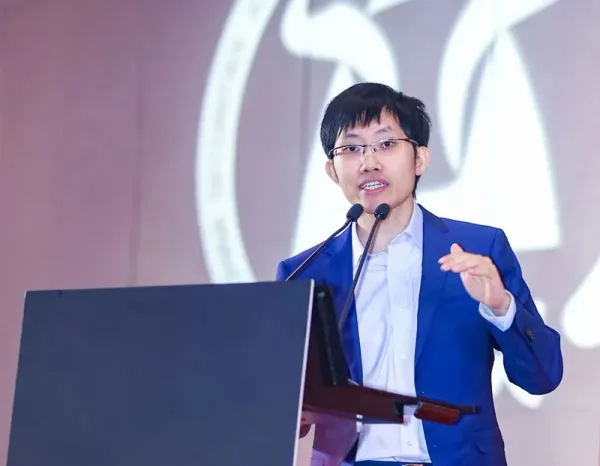 DeepSeek-in təsisçisi Liang Wenfeng tarixin ən varlı süni intellekt tərtibatçısı oldu