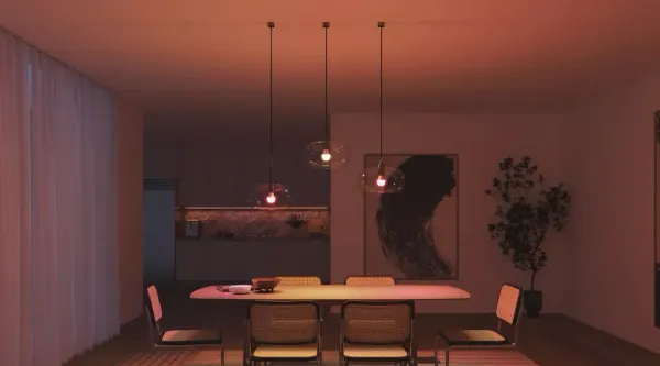 Philips Hue Essential işıqlandırma dəsti rekord aşağı qiymətlə satışa çıxarılıb