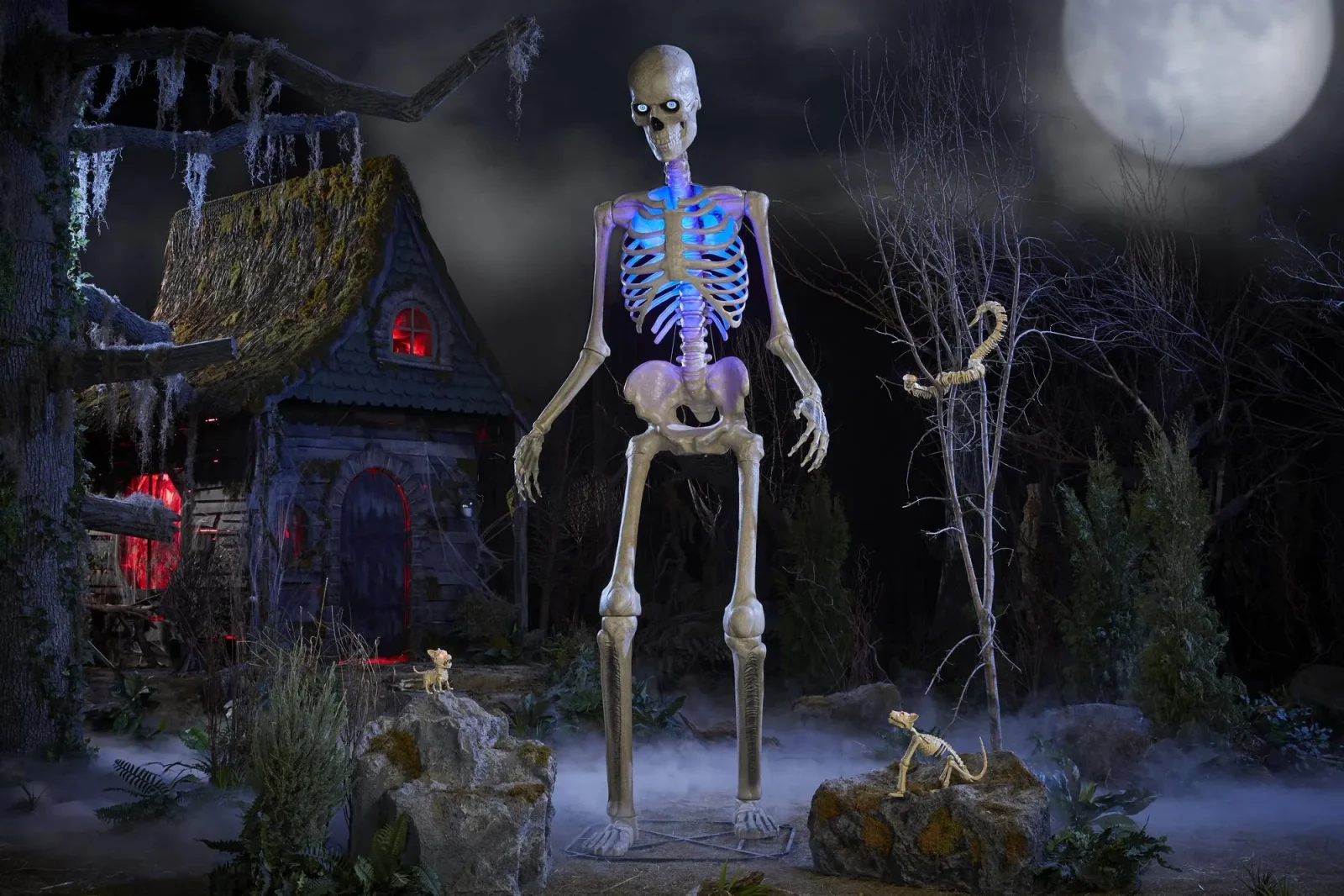 Home Depot-un viral 12 futluq skeleti yeni texnoloji funksiyalarla yeniləndi