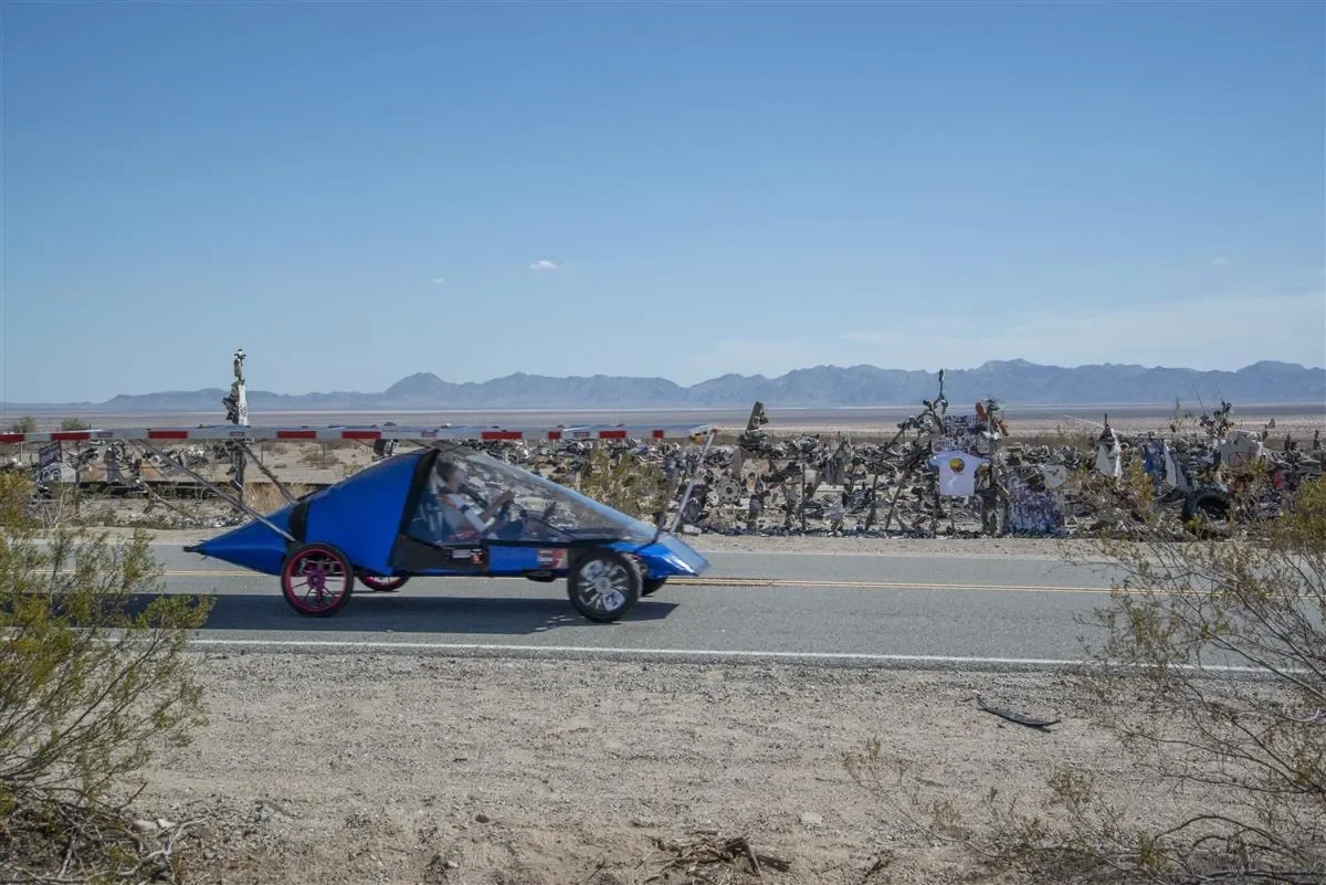 Solar Car Challenge: Məktəblilərin 630 millik günəş enerjili avtomobil yarışı