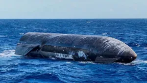 "Starship" gəmisinin Hind okeanında batmaması naviqasiya üçün təhlükə yaradır