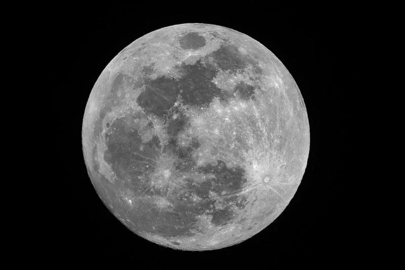 SpaceX Falcon 9 raketinin yuxarı pilləsi Aya çırpılacaq