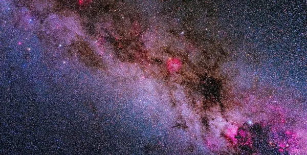 Alimlər "Cygnus X-3" sistemində rekord enerji səviyyəsinə malik sürətləndirici aşkar ediblər