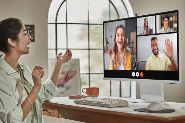 Samsung M80F smart monitoru rekord endirimlə satışa çıxarılıb