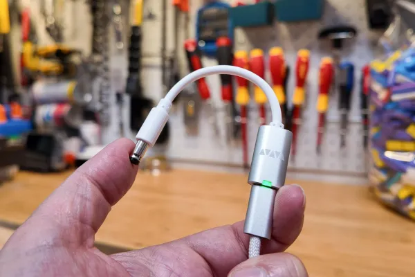 Werewolf VFLEX: Köhnə avadanlıqları USB-C enerjisi ilə necə canlandırmaq olar?