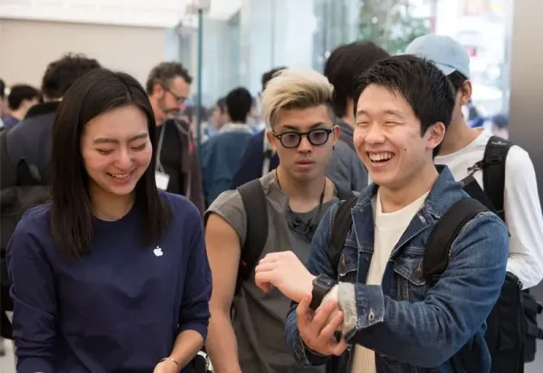 Yaponiyada yüksək qiymətlər və yaddaş qıtlığı ikinci əl "iPhone" bazarını canlandırıb