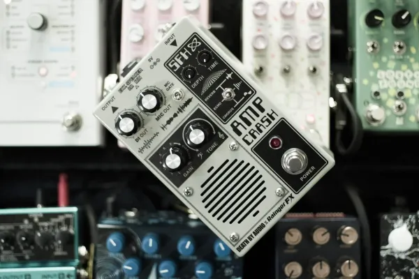 Death By Audio-dan yeni "Amp Crash": Həm pedal, həm də mini gücləndirici