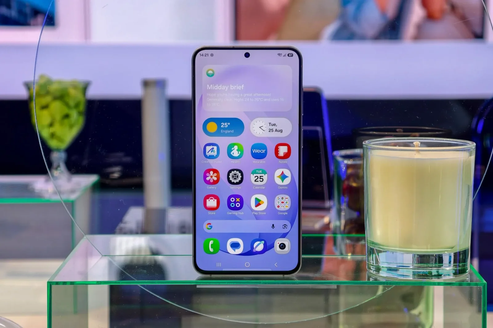 Samsung “Galaxy S26 FE” modelini təqdim etdi: Köhnə aparat, yeni proqram təminatı