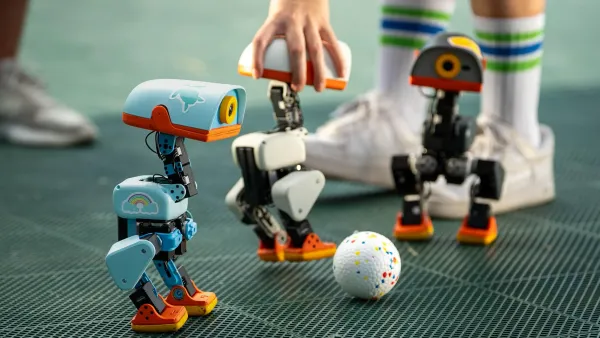 Hugging Face-in yeni süni intellekt robotu: Rollerskayt sürən Microduck