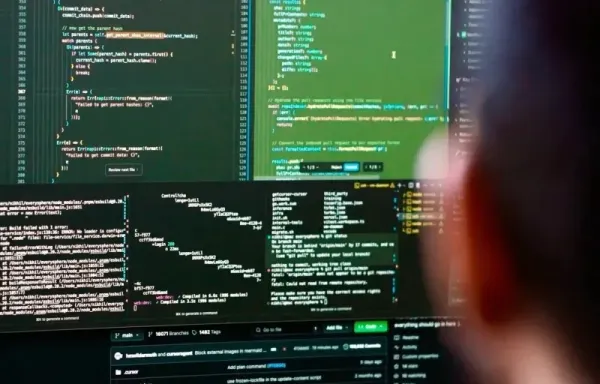 OpenAI "Cursor" servisinin İlon Maskın "SpaceX" şirkətinə keçməsindən sonra əməkdaşlığı dayandırır