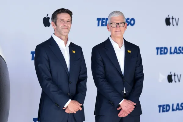 John Ternus Apple şirkətinin yeni baş direktoru kimi fəaliyyətə başlayıb