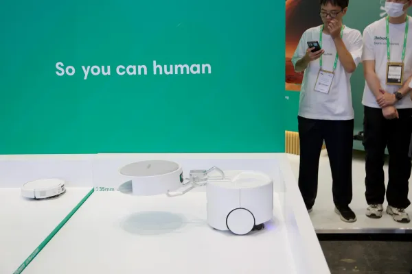 iRobot "Roomba Duo": İki funksiyalı yeni robot tozsoran konsepti