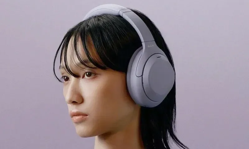 Sony əfsanəvi "WH-1000XM4" qulaqlıqlarını yeniləyərək "WH-1000XM4C" modelini təqdim etdi