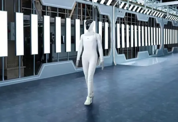 Xpeng “Iron” humanoid robotunun kütləvi istehsalına hazırlaşır